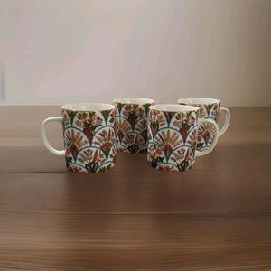 Vintage Smithsonian Institute Set Of 4 Mugs Floral Imari Pattern Japan 10 Oz.